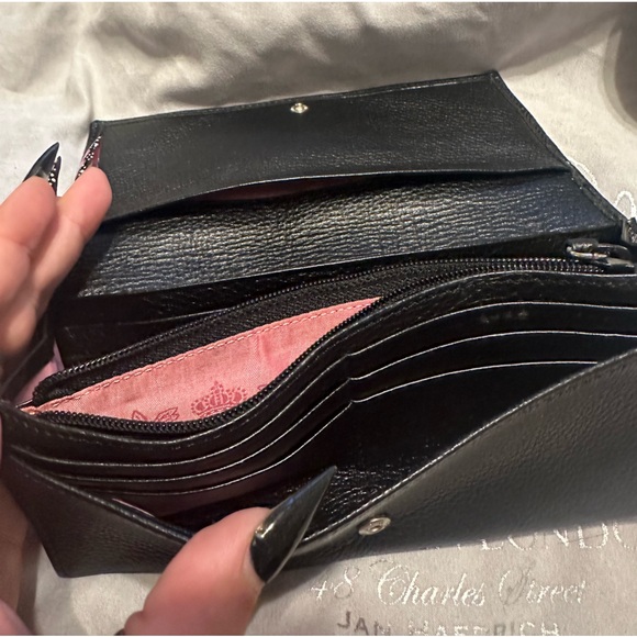 My flat in London leather wallet - Picture 7 of 9